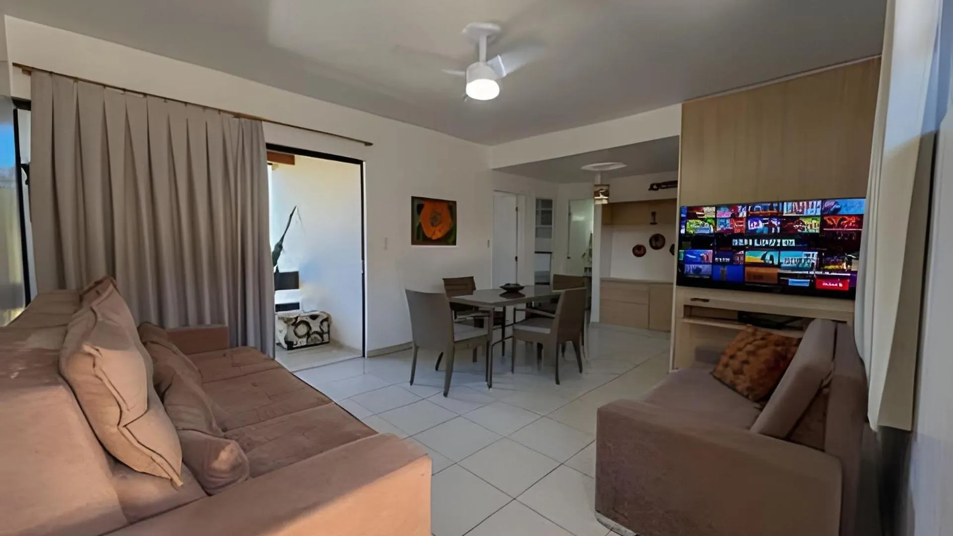Em Frente A Praia; 2 Quartos; Wifi 300 Mbs; Ate 6 Pessoas; No 2 Pavimento; Estacionamento Gratuito 1 Carro Porto Seguro Brazil