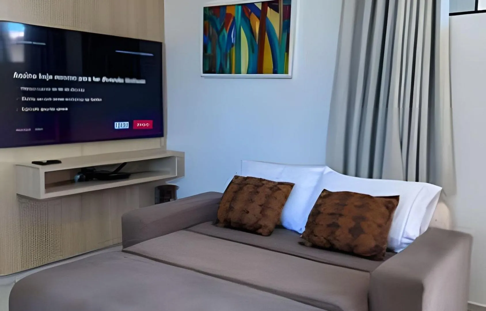 Em Frente A Praia; 2 Quartos; Wifi 300 Mbs; Ate 6 Pessoas; No 2 Pavimento; Estacionamento Gratuito 1 Carro Porto Seguro 0*,  Brazil