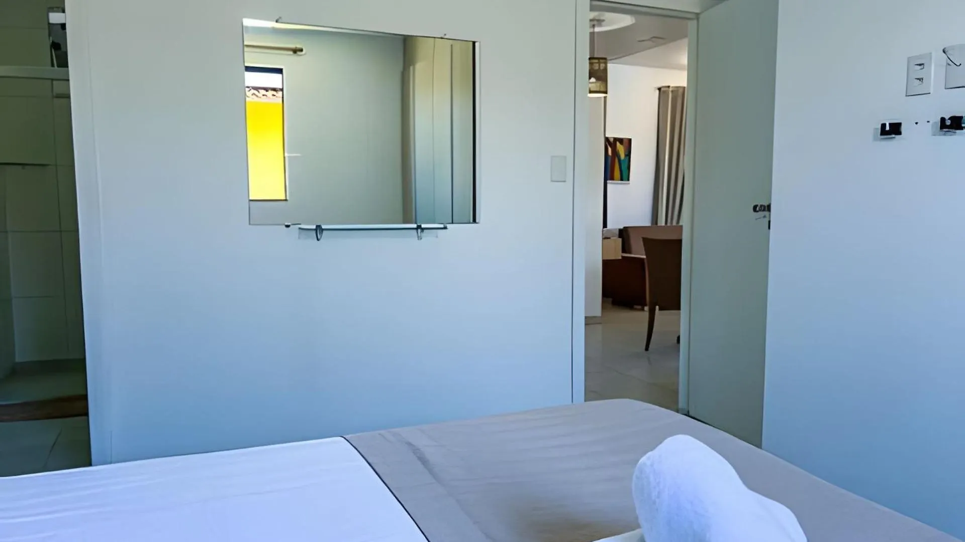 Holiday home Em Frente A Praia; 2 Quartos; Wifi 300 Mbs; Ate 6 Pessoas; No 2 Pavimento; Estacionamento Gratuito 1 Carro Porto Seguro